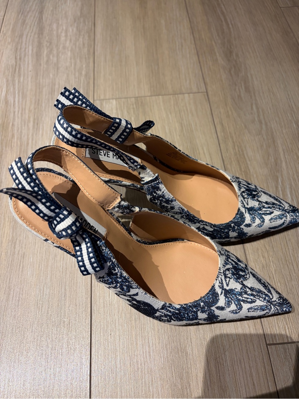 Steve Madden Bri Navy Floral Pointed-Toe Slingback Heels